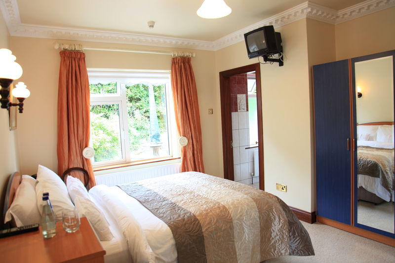 Ashville House B&B Тралий Екстериор снимка